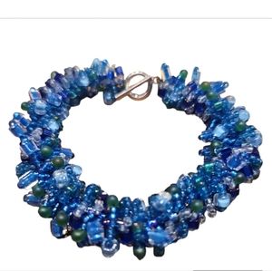 Vintage 1990's Handmade Blue Multi Size Round and Faceted Beads Bracelet.